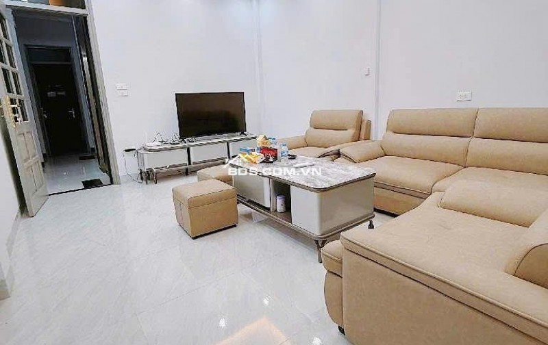 Bán nhà riêng Kim Đồng Hoàng Mai, giá 16.5 tỷ, dt 48m2, thang máy, siêu đẹp